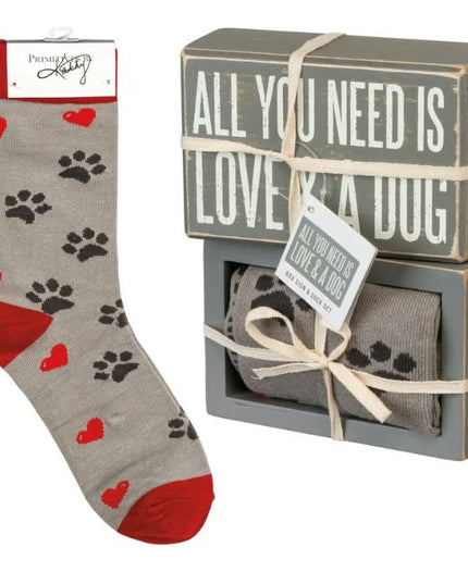 Box Sign and Sock Set Love Dog