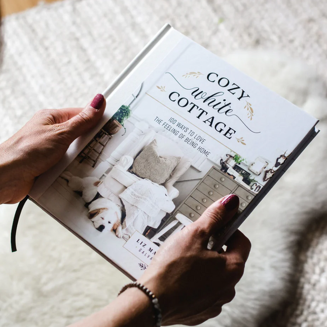 Cozy White Cottage image 0