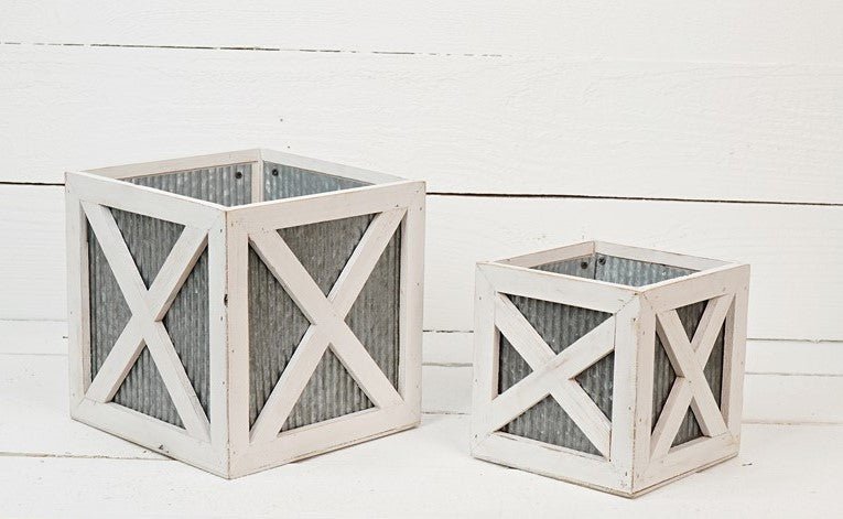 Whitewash Box with Olive Tin