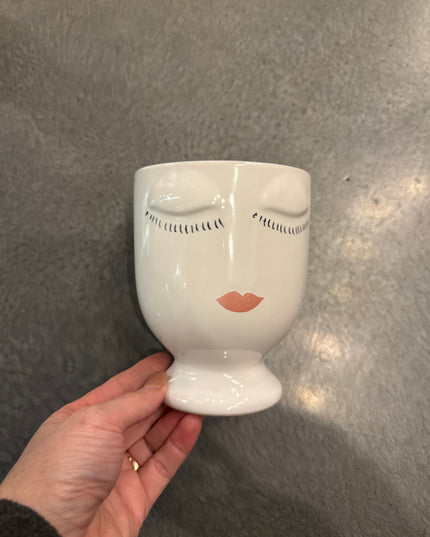 Small Selfie Pot