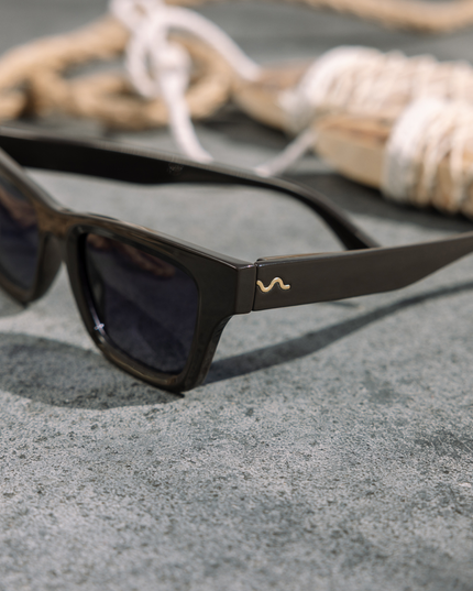 Savvy (Sunglasses) by Peepers