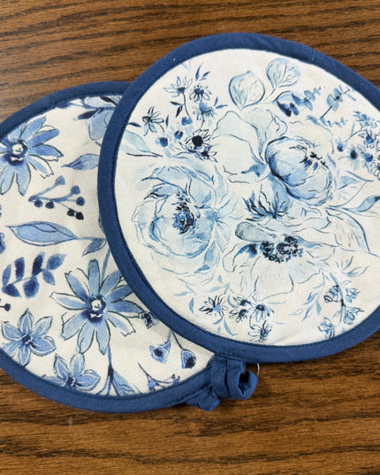 Blue Florals Hot Pads Set of 2 image 0