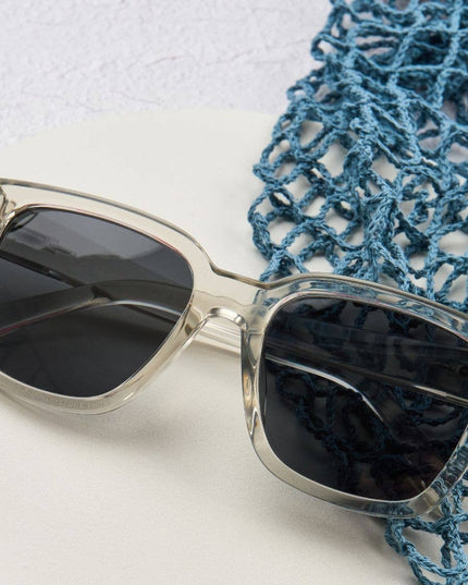 Paloma (Sunglasses) by Peepers