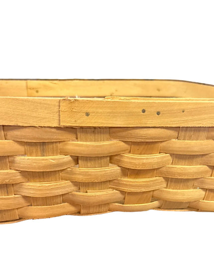 Woven basket 8.5" x 7.5" x 3.5"