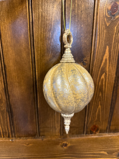 Antique Finial 8" Gold