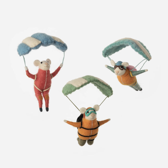 Parasailing Ornament