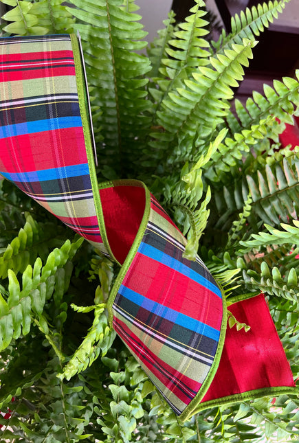 John Mark Enterprises Stripe Metallic Dupioni Red/Green Metallic Piping