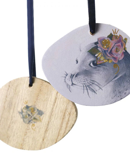 Wooden Distinguished Animal Ornament (Assorted)