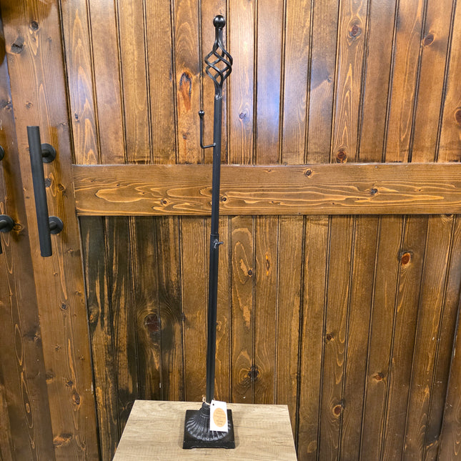 Adjustable Wreath Stand